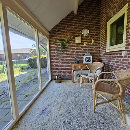 Holiday home Genderens Buiten Genderen