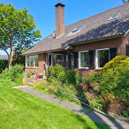 Genderens Buiten Holiday home Genderen
